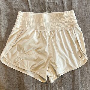 Gapfit High Rise Running Shorts | Ivory